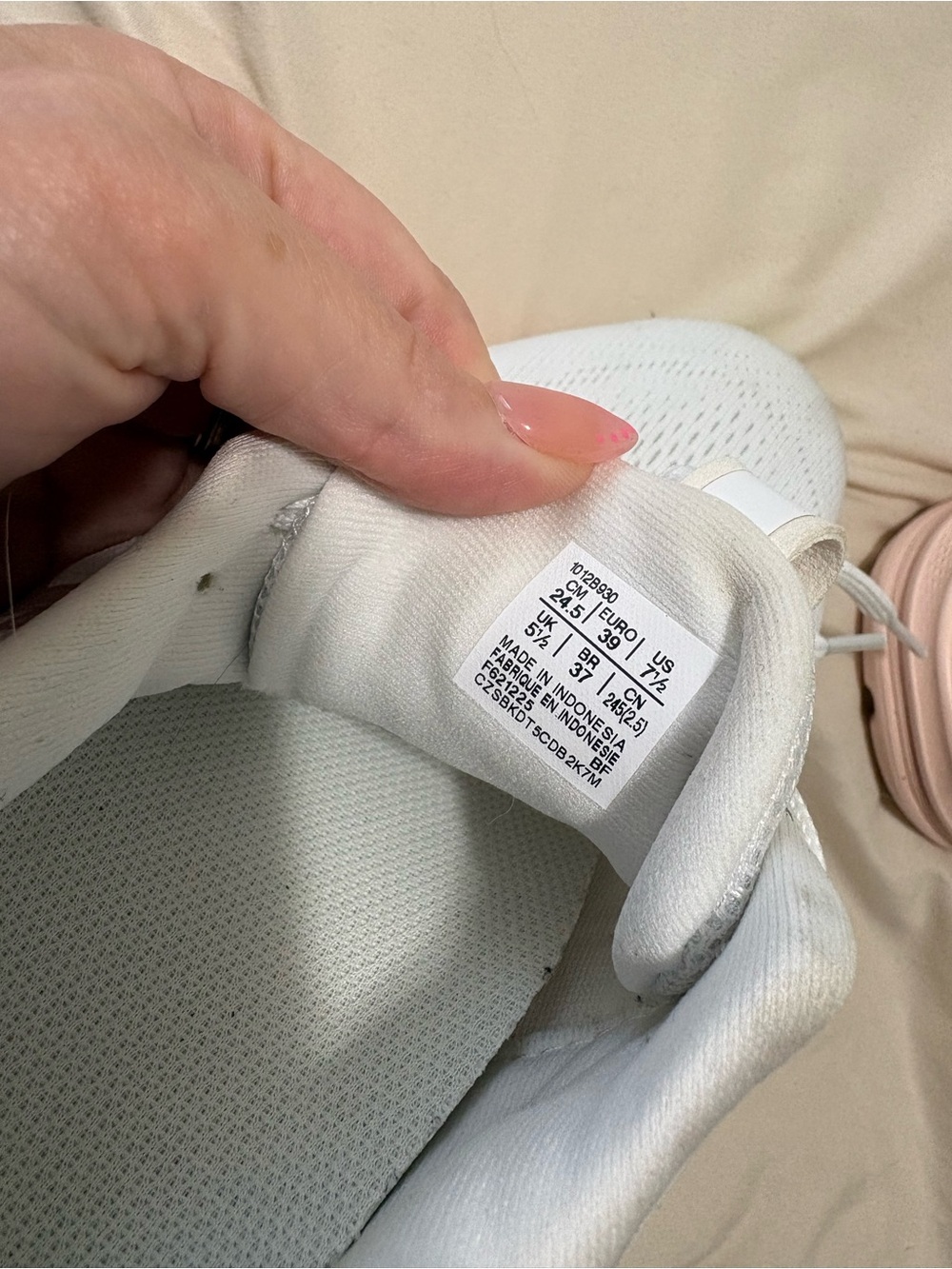Asics - Picture 3 of 3